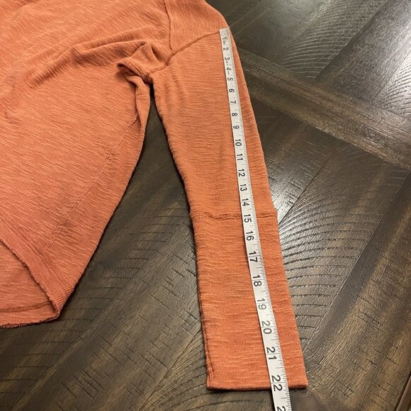 We The Free X Free People Orange Long Sleeve Split Back Turtleneck Top SZ Medium - Picture 8 of 10